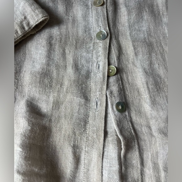 EUC FLAX linen oversized woman’s button up top. Size medium - Picture 4 of 5